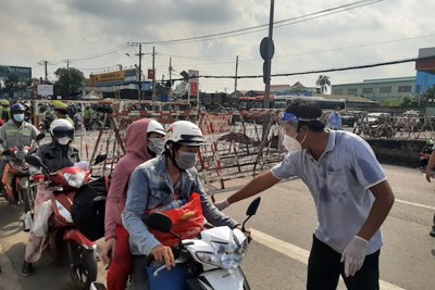 TP Hồ Chí Minh chốt 3 phương án đón người lao động trở lại làm việc