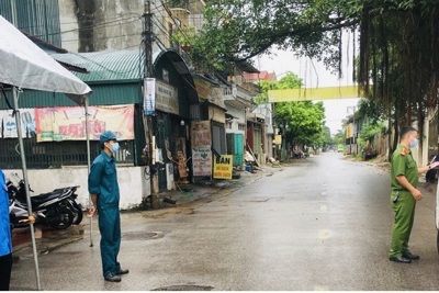 Huyện Thanh Trì: Xử phạt hành chính gần 900 trường hợp vi phạm về giãn cách xã hội