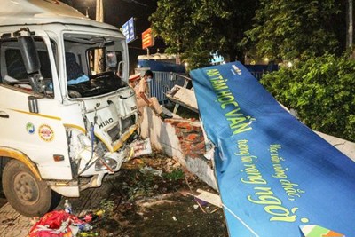 Tai nạn giao thông mới nhất hôm nay (10/9): Hai xe tải tông nhau, 1 người tử vong, 2 người bị thương