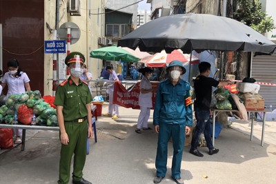 Quận Thanh Xuân: Phong tỏa tạm thời 700 hộ dân ngõ 328, ngõ 330 đường Nguyễn Trãi