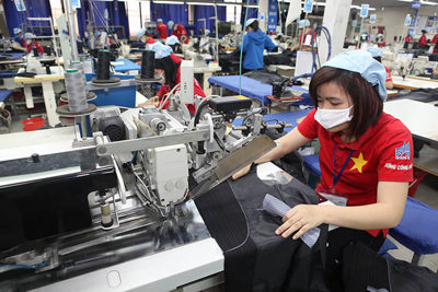 Bức tranh xuất khẩu Việt Nam: Thuận lợi, thách thức đan xen