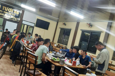 Bắc Giang: Dịch Covid-19 tái phát phức tạp, cửa hàng ăn uống tạm dừng phục vụ tại chỗ