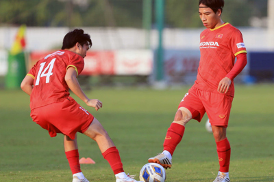 HLV Park Hang-seo loại 2 cầu thủ, Đình Trọng, tái phát chấn thương sau trận đấu với ĐT Ả Rập Xê Út