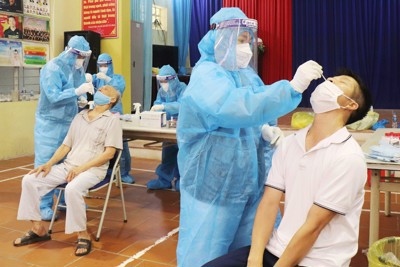 11 tỉnh, thành hỗ trợ Hà Nội xét nghiệm và tiêm vaccine diện rộng: Góp sức cùng Thủ đô chống dịch