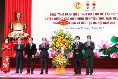 Kỷ niệm 39 năm ngày Nhà giáo Việt Nam (20/11):  Tôn vinh sự tận tụy, cống hiến của các nhà giáo Thủ đô