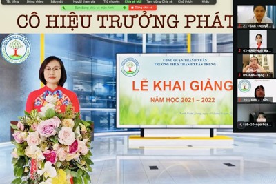Xúc động học sinh “tâm dịch” quận Thanh Xuân đón năm học mới trong khu cách ly