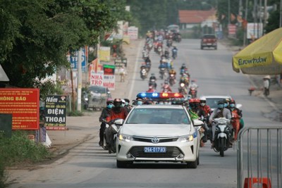 Hà Nội: Kiểm soát gần 25.000 lượt phương tiện, dẫn đoàn hơn 600 người từ phía Nam về qua Thủ đô