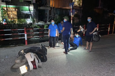 Quận Hoàng Mai: Xử lý đối tượng cố tình “thông chốt” tại phường Trần Phú