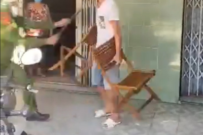 Đà Nẵng: Xử nghiêm người đàn ông tấn công công an khi bị nhắc nhở không đeo khẩu trang