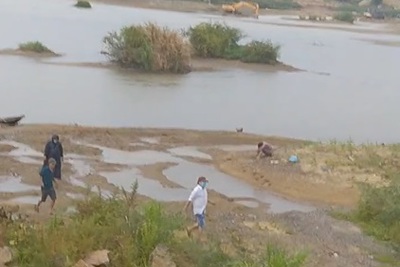 Quảng Ngãi: Cào hến trên sông, 3 người cùng gia đình đuối nước tử vong