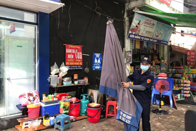Quận Ba Đình: Tăng kiểm tra các cơ sở kinh doanh, dịch vụ ăn uống trong thực hiện các biện pháp phòng, chống dịch