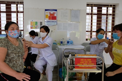 Huyện Mê Linh hoàn thành xét nghiệm diện rộng, tiêm vaccine đạt hơn 82%