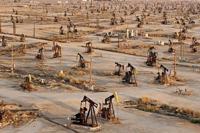 Dự trữ dầu thô Mỹ giảm đẩy giá xăng dầu tăng mạnh
