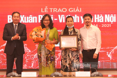 Giải thưởng Lớn Vì tình yêu Hà Nội lần thứ 14 vinh danh nhạc sĩ Hồng Đăng