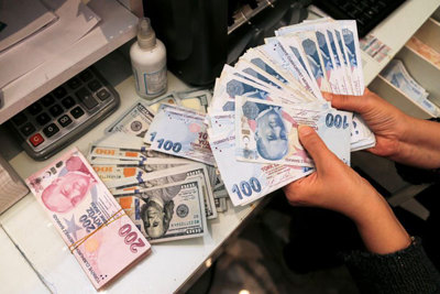 Đồng lira Thổ Nhĩ Kỳ lao dốc kỷ lục sau cảnh báo trục xuất đại sứ 10 nước phương Tây