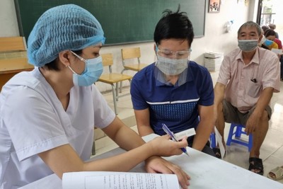 Quận Hoàng Mai: Nhân dân tích cực tiêm vaccine Vero Cell