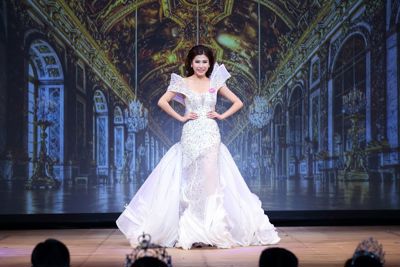 Ngắm nhan sắc Tân Hoa hậu Doanh nhân Hoàn vũ 2017