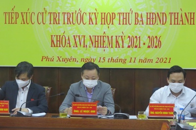 Cử tri huyện Phú Xuyên đề xuất sớm triển khai tiêm vaccine phòng Covid-19 cho học sinh