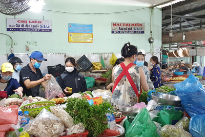 Loạn giá thực phẩm tại các chợ ở Đà Nẵng