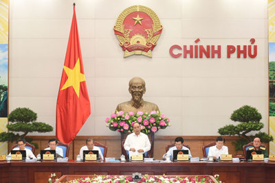Thủ tướng Nguyễn Xuân Phúc: Chưa đề cập việc tăng các loại thuế, phí