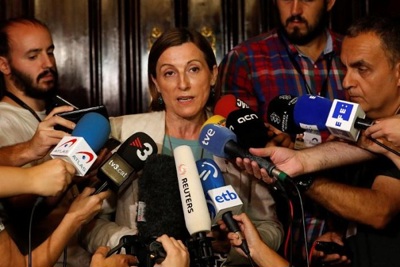 Tòa án Tây Ban Nha đình chỉ phiên họp của quốc hội Catalan
