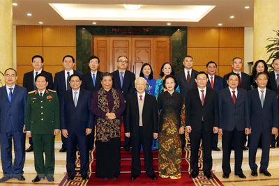 Tổng Bí thư Nguyễn Phú Trọng trao Quyết định nghỉ chế độ cho 6 Ủy viên Bộ Chính trị