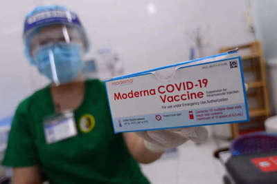 Bộ Y tế đề nghị: Tiêm mũi 2 vaccine Pfizer cho những người đã tiêm mũi 1 vaccine Moderna