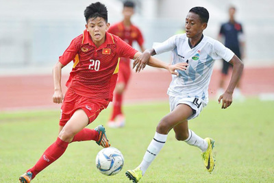 Nghịch lý bóng đá Việt