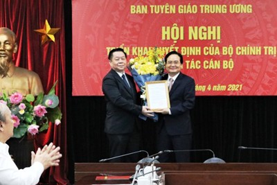 Ông Phùng Xuân Nhạ giữ chức Phó Trưởng ban Tuyên giáo Trung ương