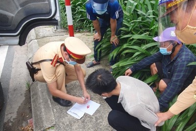 Hà Nội: Xử phạt gần 900 trường hợp vi phạm, phát hiện đối tượng giấu 30 viên hồng phiến