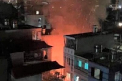 Hà Nội: Cháy nhà trong đêm, 2 ông bà già may mắn thoát nạn