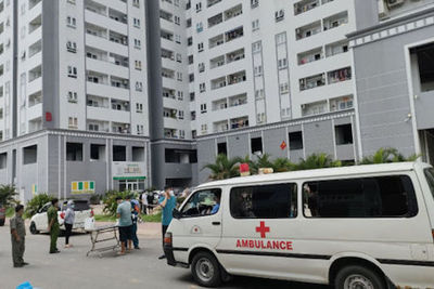 TP Hồ Chí Minh: Phong tỏa tạm thời một tòa nhà chung cư ở Quận 8 vì 2 ca nghi mắc Covid-19
