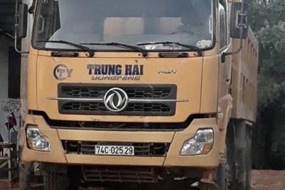Quảng Trị xử phạt xe tải quá gần 100% tải trọng