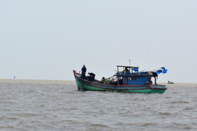 Thêm 1 tàu cá của ngư dân Bình Định mất liên lạc