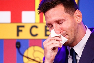 Messi rơi nước mắt khi nói lời chia tay Barcelona