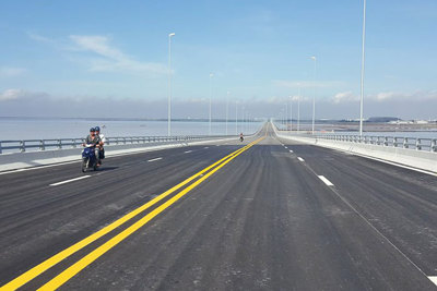 Ngắm cây cầu vượt biển dài nhất Đông Nam Á trước giờ đưa vào sử dụng