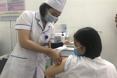 Chiến dịch tiêm vaccine Covid-19 tại Hà Nội có thể đạt 200.000 mũi tiêm/ngày