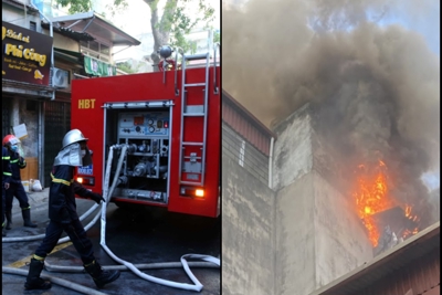 Hà Nội: Cháy lớn tại ngôi nhà trong ngõ phố Lương Yên
