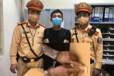 Hà Nội: Phát hiện khách giấu ma túy, nam tài xế Grab chở thẳng vào chốt cảnh sát