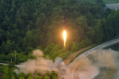 Triều Tiên vừa phóng tiếp tên lửa đạn đạo