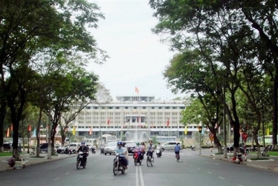 TP Hồ Chí Minh: Cấm xe một số tuyến đường trong sáng 30/4