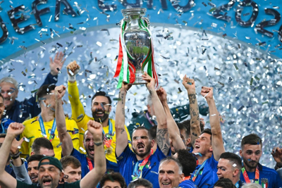 Màn ăn mừng đầy cảm xúc của các cầu thủ Italy khi đăng quang tại EURO 2020