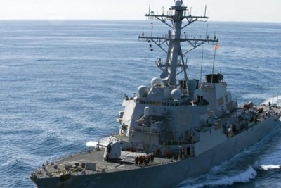 Tàu khu trục Mỹ tiến gần đảo nhân tạo Trung Quốc xây dựng phi pháp ở Biển Đông