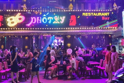 TP Hồ Chí Minh: Tạm dừng karaoke, quán bar, vũ trường từ 18h ngày 30/4