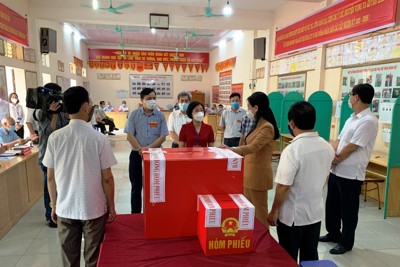 Gần 111.000 cử tri thị xã Sơn Tây đã tham gia bỏ phiếu