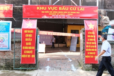 Huyện Mê Linh: Tổ bầu cử số 4 (xã Tráng Việt) tiến hành bầu cử lại do phát hiện sai phạm