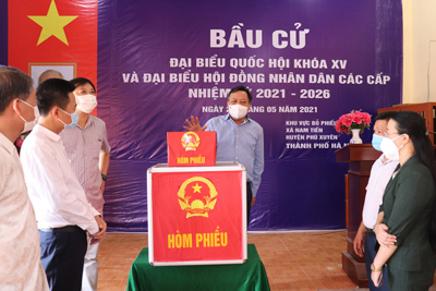 Phó Bí thư Thành ủy Nguyễn Văn Phong: Huyện Phú Xuyên cần bổ sung thêm hòm phiếu phụ để đảm bảo cuộc bầu cử thành công