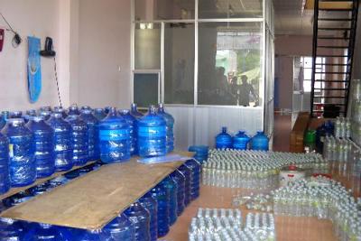 Đà Nẵng tạm đình chỉ 9 cơ sở sản xuất nước uống đóng chai