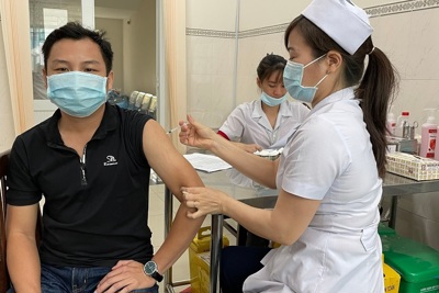 Đồng Nai có 4 người bị sốc phản vệ sau khi tiêm vaccine Covid-19