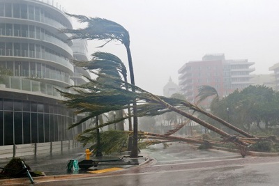 Siêu bão Irma tàn phá Florida